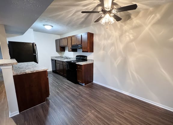 Kitchen Unit at Forest Creek Apartments, Middletown, 45044
