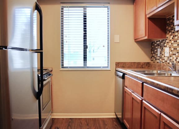 renovated kitchen at Hunter's Creek Apartments, Cincinnati