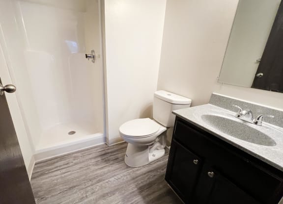 Quail Meadow Bathroom at Quail Meadow Apartments, Ohio