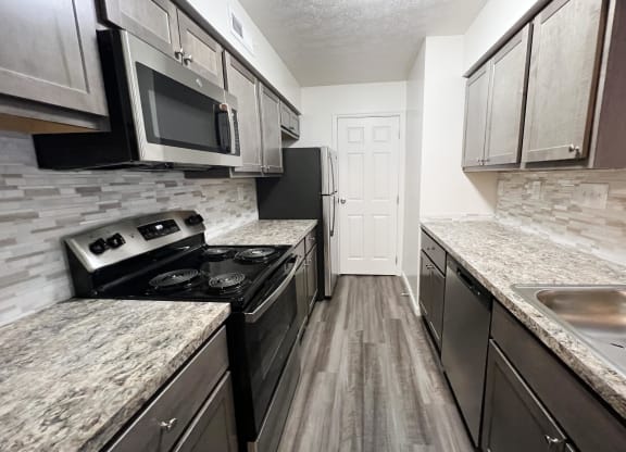 Kitchen gallery1 at Deercross Apartments, Ohio, 45236