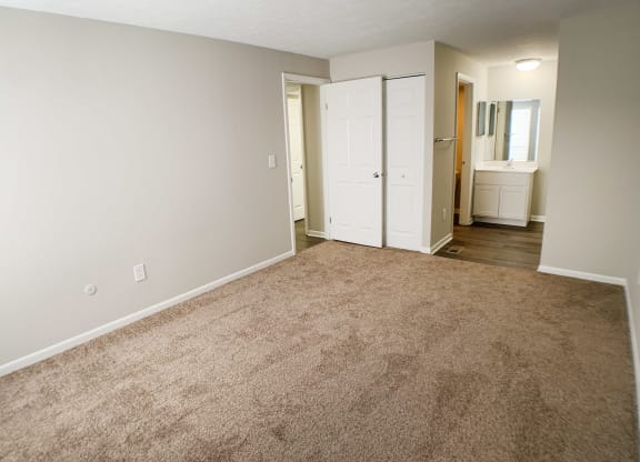 Wooden flooring at Miamisburg by the Mall, Miamisburg, OH