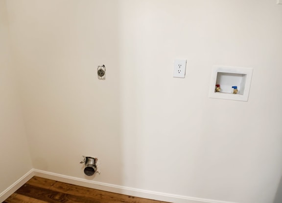 Washer & Dryer Connections at Wyndemere Apartments, Franklin, Ohio