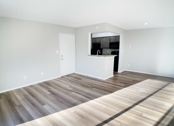 Vacant Living Area at Steeplechase Apartments, Loveland