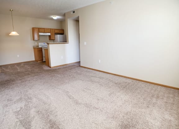 Living room at Brookfield Village Apartments, Grove City