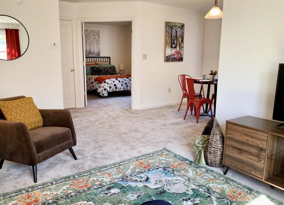 Living Area View at Hartland Place, Kentucky, 40517