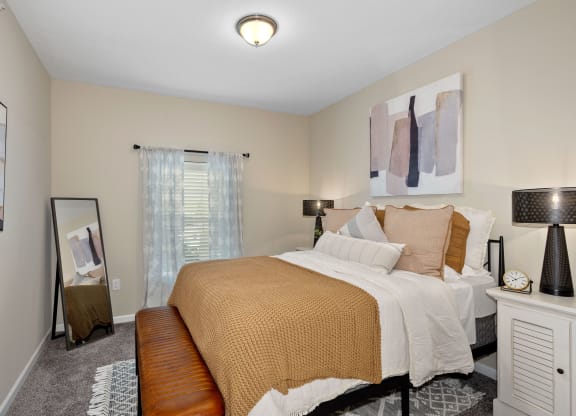 Bedroom with cozy bed and window at Parkway Trails, Kentucky, 41042