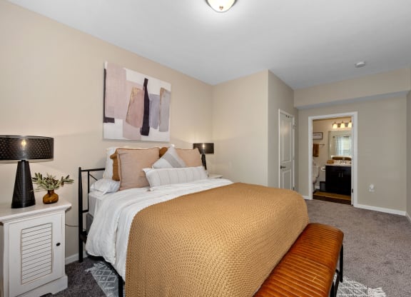 Bedroom with cozy bed at Parkway Trails, Kentucky