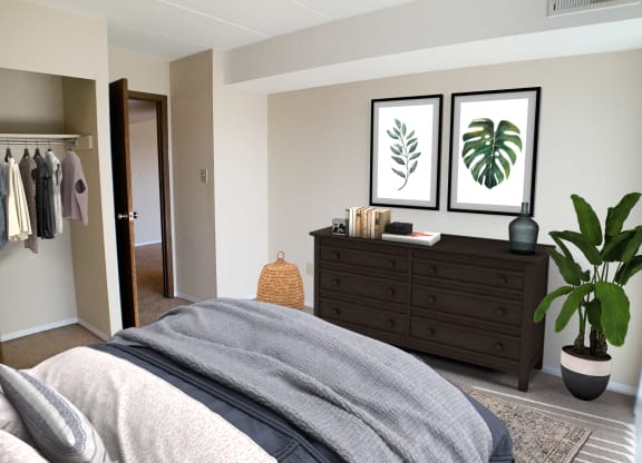 Indian Lookout Bedroom at Indian Lookout Apartments, Cincinnati, 45238