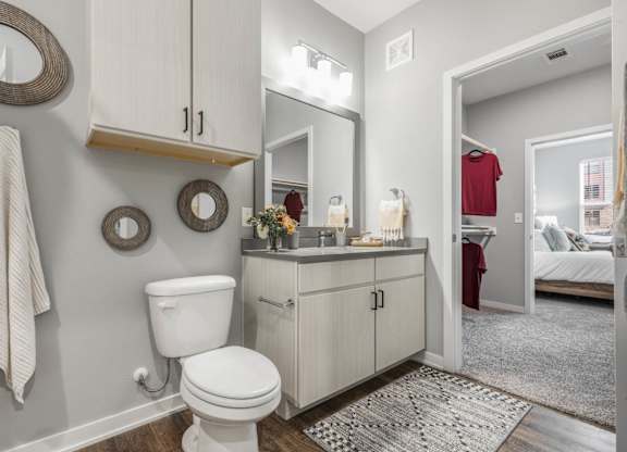 Bathroom at Meeder Flats Apartment Homes, Cranberry Township