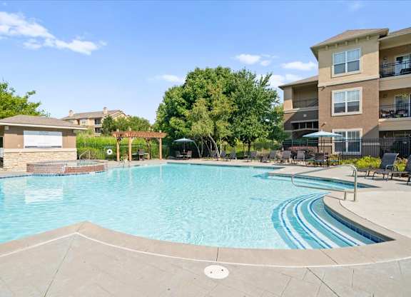 A large swimming pool at Stonepost Lakeside Apartment Homes, Olathe, Kansas