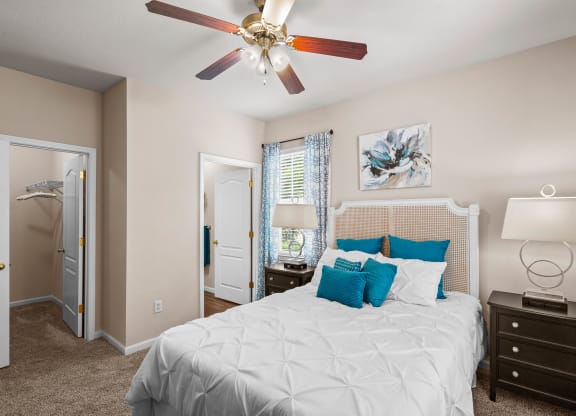 create memories that last a lifetime in your new home at Creekside, Overland Park