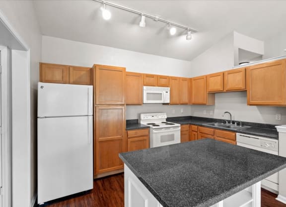 Large Kitchen at Deer Creek Apartment Homes