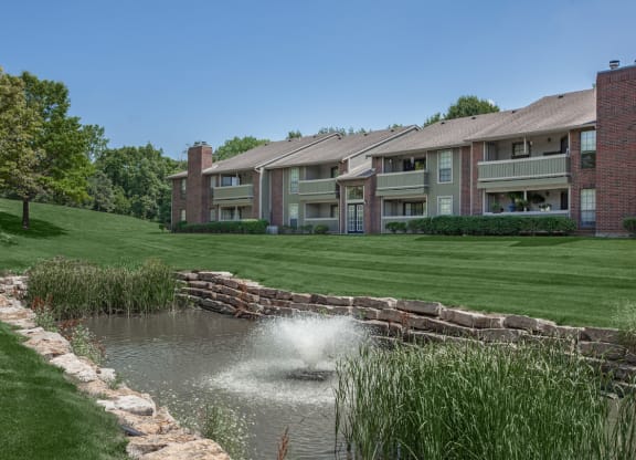 Building exterior fountain at Coventry Oaks Apartments, Kansas, 66214