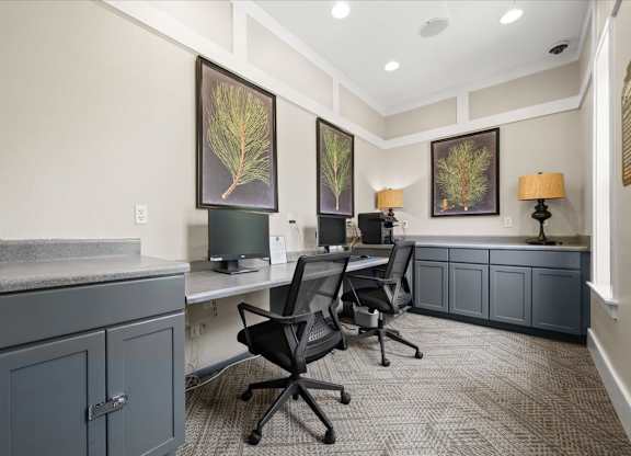 Work Desks at Stonepost Lakeside Apartment Homes, Olathe, Kansas