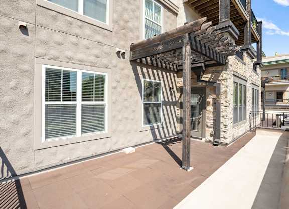 Exterior view of The Mirabelle Luxury Apartments in Kansas City.