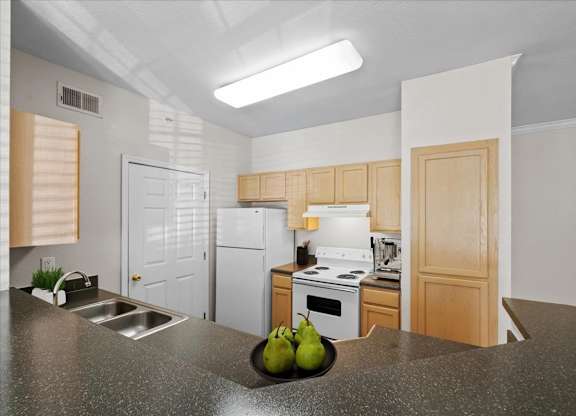Granite Countertop at Crowne Chase Apartment Homes, Overland Park