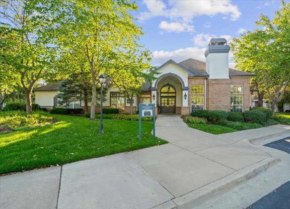 Entrance Pathway at Crowne Chase Apartment Homes, Kansas, 66210