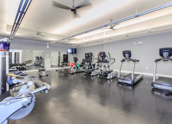 Fitnessat West 39th Street Apartments, Kansas City, 64111