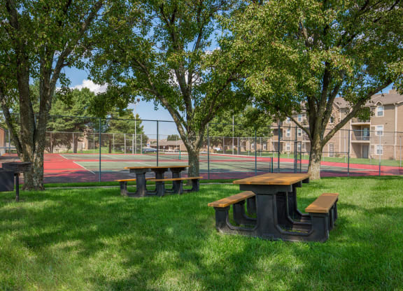 Garden park seating area at Wind River Lodge, Lenexa, KS, 66219