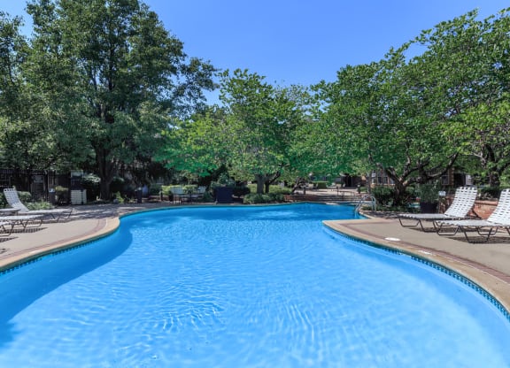 Pool at Wynnewood Farms Apartments, Overland Park, KS