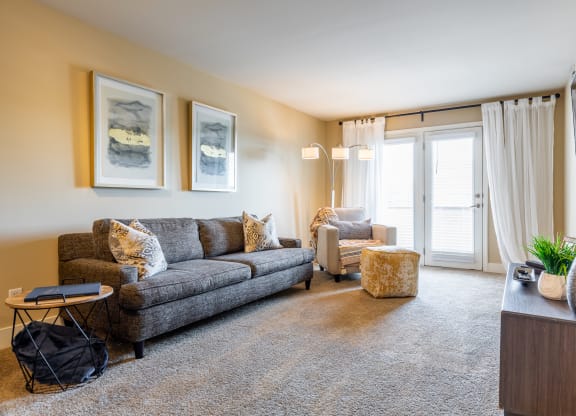 Living Area at Cambria Luxury Apartments, Kansas City, Missouri