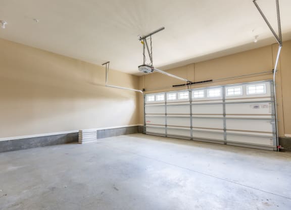 room at Prairie Creek Apartments & Townhomes, Lenexa, KS