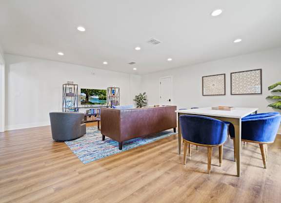 additional photo for property listing at heritage gem in the coolest suburb kalk bay, cape town