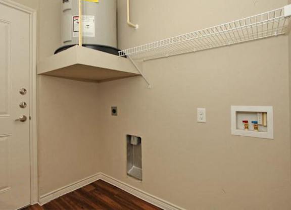 vacant closet