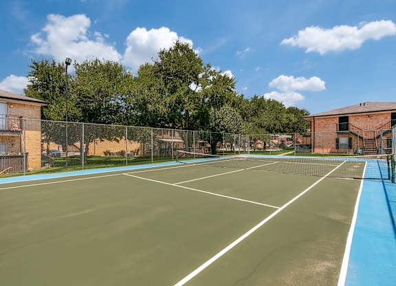 the tennis courts are available for tenants to use