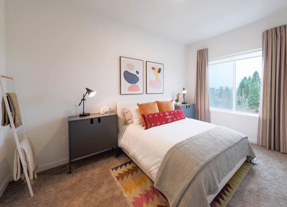 Gorgeous Bedroom at Hana Apartments, Oregon