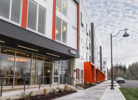 Exterior View of Leasing Office at Hana Apartments, Hillsboro, Oregon