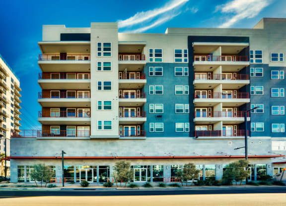 Apartment Exterior at The Rey Downtown Apartments, Phoenix, 85003