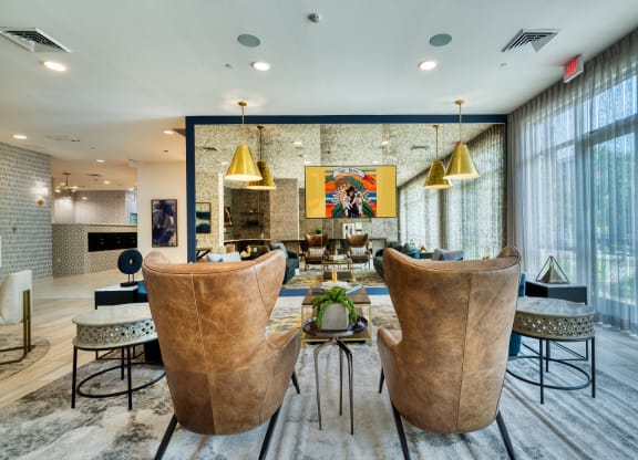 Community Seating Area at The Rey Downtown Apartments, Phoenix 