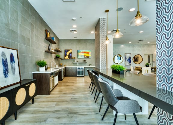 Social Lounge With Entertainment Bar at The Rey Downtown Apartments, Phoenix, AZ