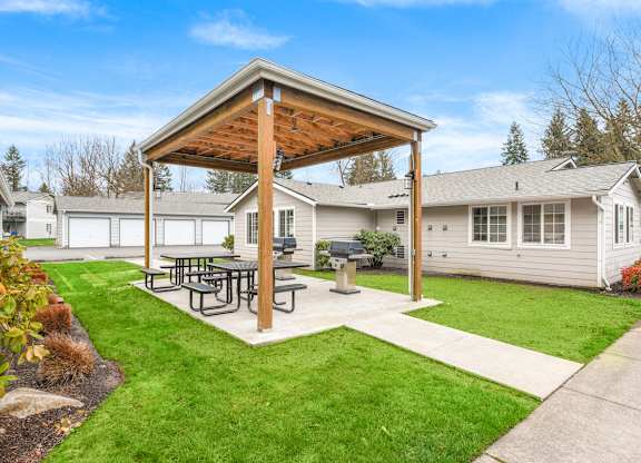 Wooden Gazebo Seating Space at Maple Crossing Apartments, Maple Valley, WA, 98038