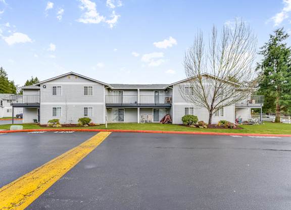 Home Front Exterior at Maple Crossing Apartments, Maple Valley, 98038
