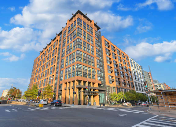 Building Exterior View at Affinity at 2M, Washington, 20002