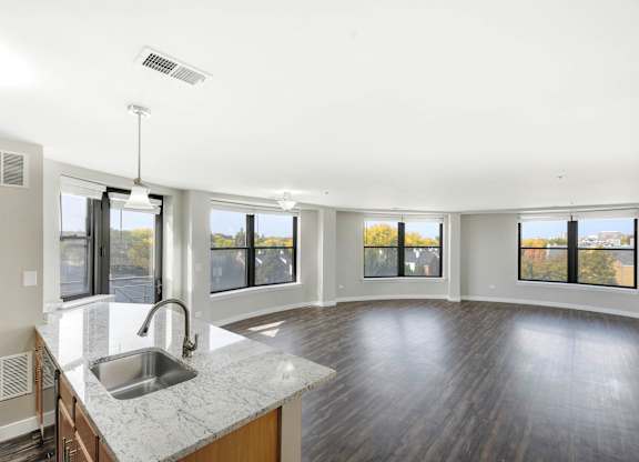 Spacious Kitchen at Acclaim on North Avenue, Chicago, Illinois