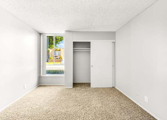 Vacant interior room at Northpointe Apartments, Long Beach