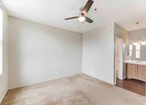 Unfurnished Room at Vintage Tower Apartments, California