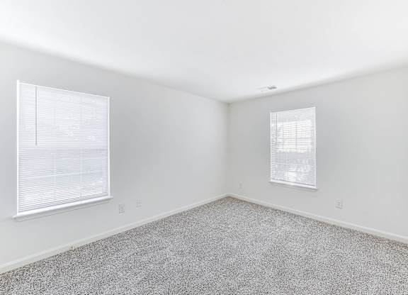 A room with two windows on the walls at Acclaim at Sterling, Sterling VA