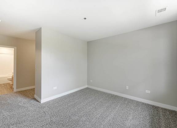 Empty Room at Acclaim on North Avenue, Chicago, IL