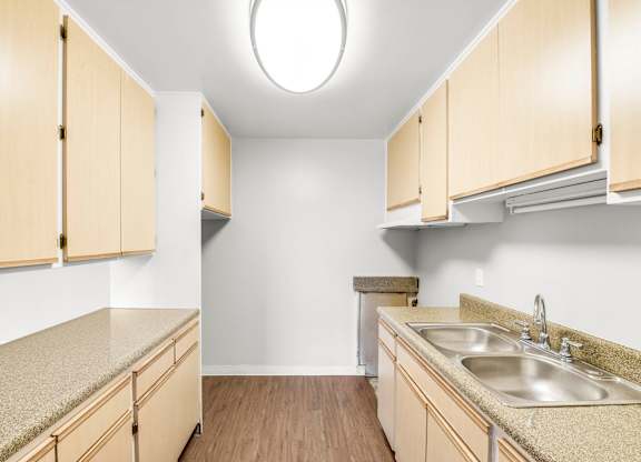 Spacious Full Size Kitchen at Northpointe Apartments, Long Beach, CA, 90805