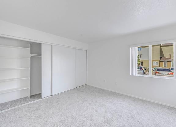 Open Room at River Run Apartments, Corona