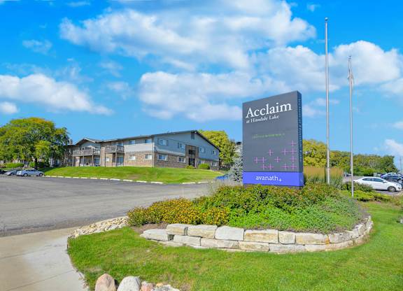 Welcoming Property Signage at Acclaim at Hinsdale Lake, Willowbrook, IL