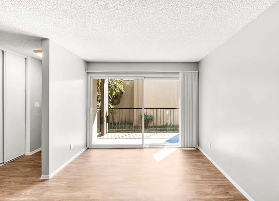 Empty interior at Northpointe Apartments, Long Beach, 90805