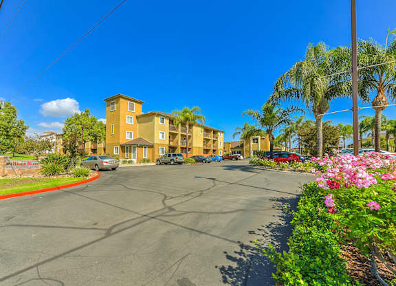 Residential Area at River Run Apartments, California, 92878