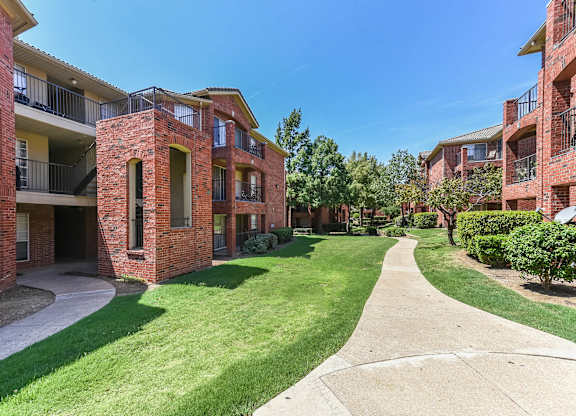 Green Outdoor Space at Cooper's Crossing, Irving, TX, 75038