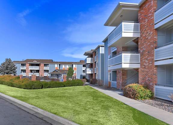 Elegant Exterior View at Fox Crossing Apartments, Colorado