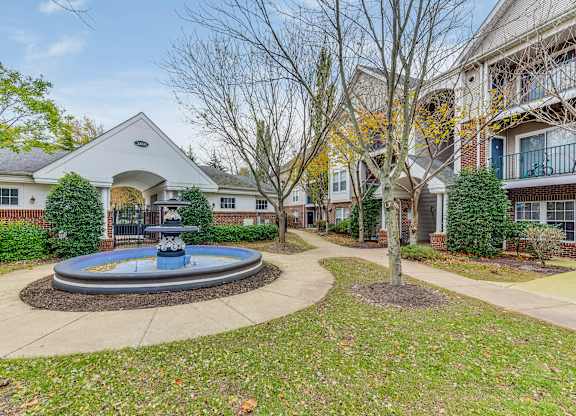Garden Courtyard at Acclaim at Germantown Apartments, Germantown, Maryland